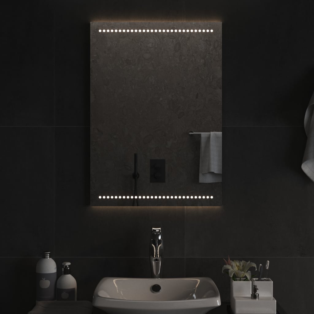 LED-es fürdőszobatükör 50 x 70 cm