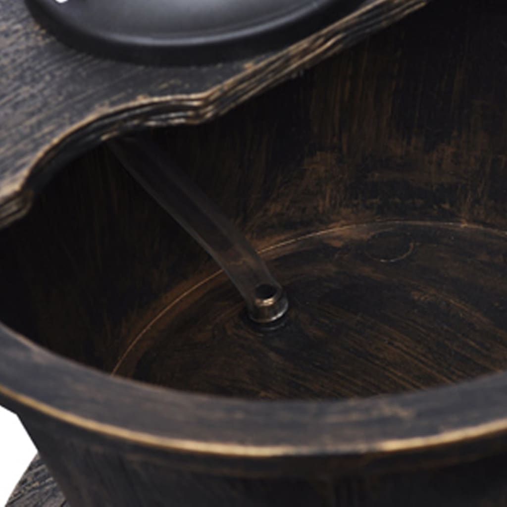 pumpálós dizájnnal ellátott falikút