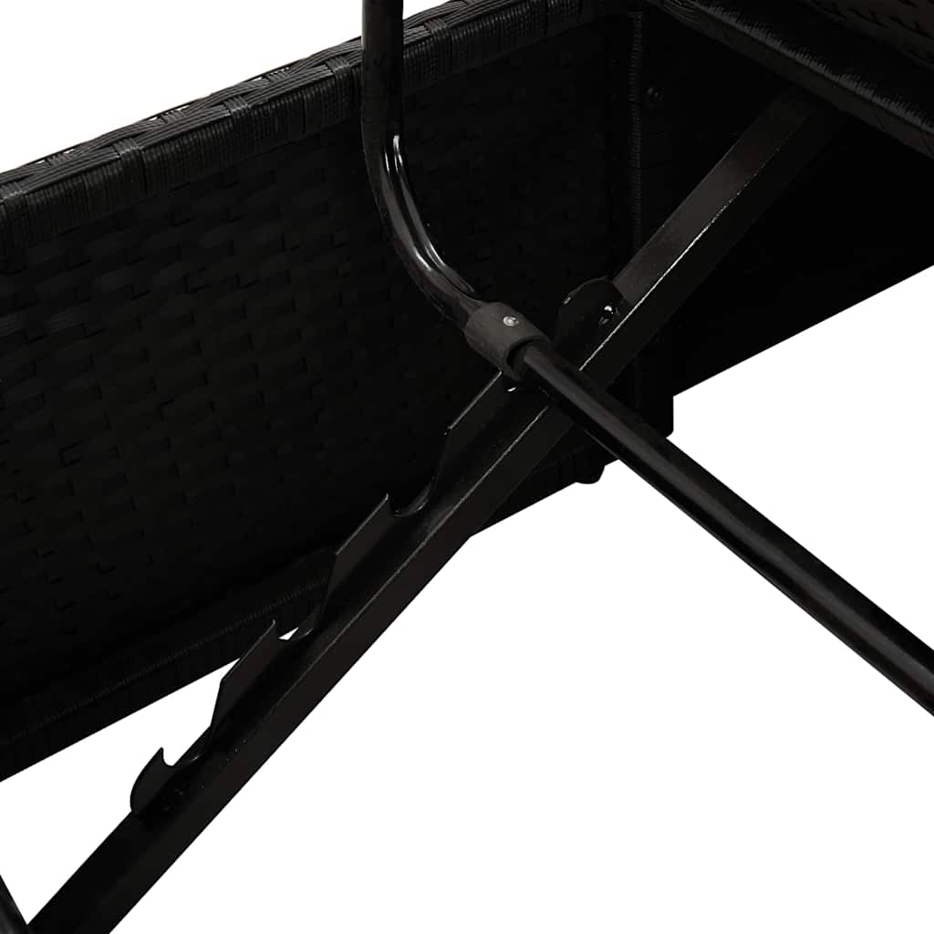 fekete polyrattan napozóágy párnákkal