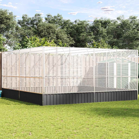 ezüstszínű acél madárház 418 x 414 x 212 cm